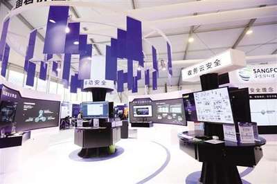 云計算產業蓬勃發展 2019年產值突破4300億，上市公司加速布局軟件科技開發